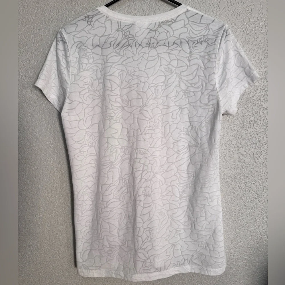 The North Face Textured Tee White Floral Women’s L - Picture 4 of 5